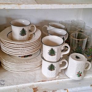 Christmas dishes 42 pcs
